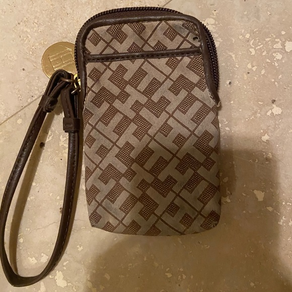 Tommy Hilfiger Handbags - Real Tommy Hilfiger coin pouch